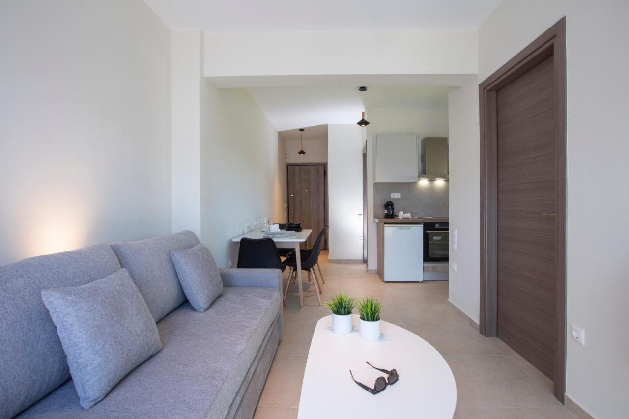 Amelie'S Luxe Apartments Kalligoni Buitenkant foto